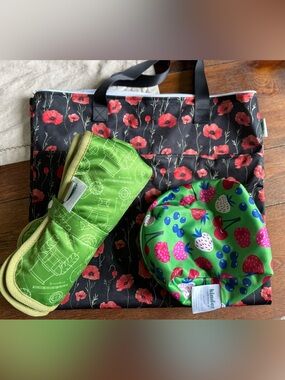 Kinder Cloth Wetbags and Changing Pad